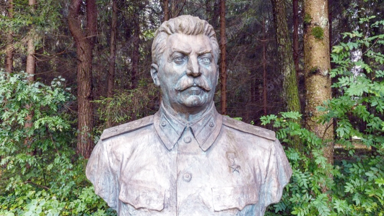 Новый культ личности Сталина символизирует нормальную жизнь
